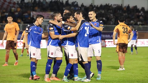  Becamex TP.HCM & cú đầu bảng nhiều bất ngờ